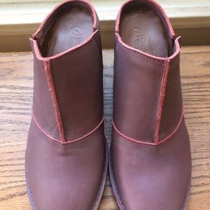 Sergio tomani leather mule/clogs size 39